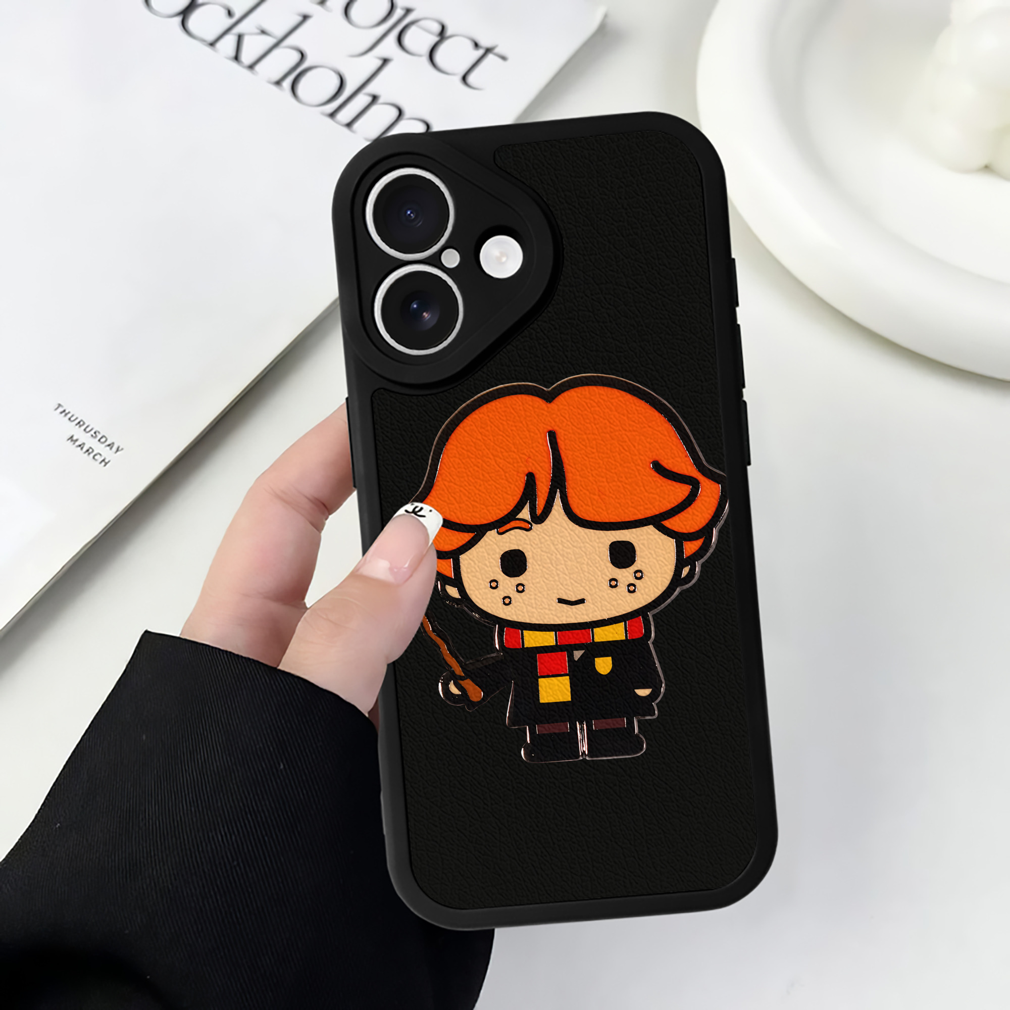 （画像用） Harry Potter ハリー・ポッターシリーズ 【iPhone 16シリーズ対応】シリコンスマホケース（レザー調） 材質：シリコン